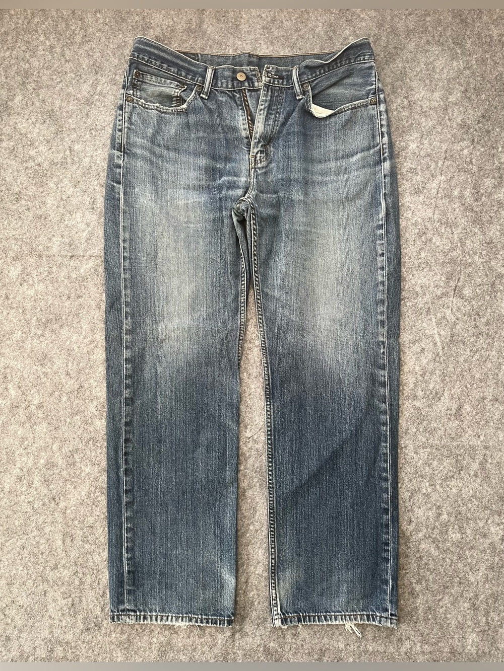 Levi's 514 Jeans Mens 34x30 Blue Straight Fit Distressed Faded Denim Cotton